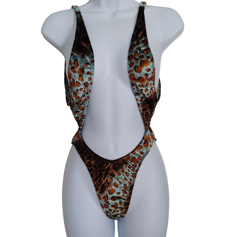 Magic Bikini Leopard Velvet One Piece Suit